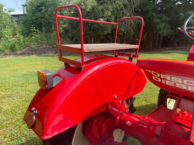 1958 porsche diesel junior 108 oldtimer tractor - afbeelding 33 van  45