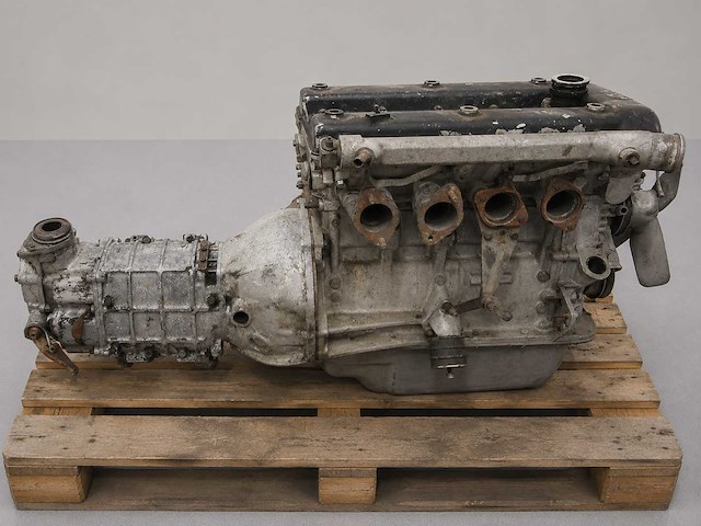 1959 alfa romeo 1300 veloce engine & gearbox | original italian classic drivetrain - afbeelding 1 van  8