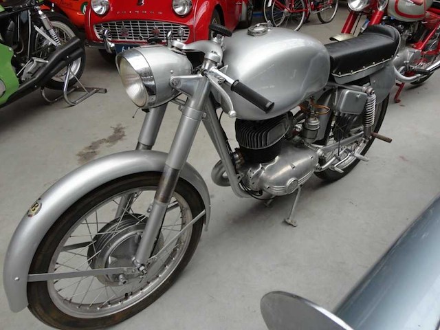 1959 beta m.t. 175 sport 2t | italian classic motorcycle - afbeelding 3 van  23