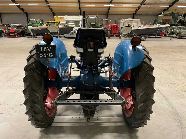 1959 fordson dexta oldtimer tractor - afbeelding 10 van  13