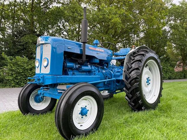 1959 fordson super major oldtimer tractor - afbeelding 1 van  72