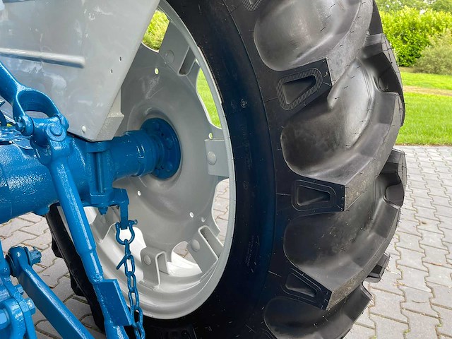 1959 fordson super major oldtimer tractor - afbeelding 22 van  72