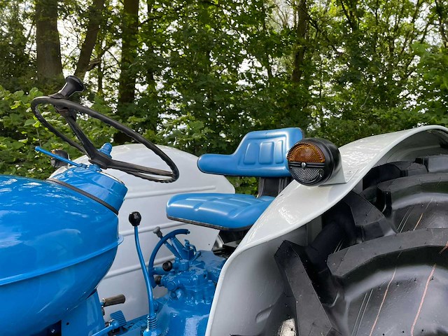 1959 fordson super major oldtimer tractor - afbeelding 36 van  72