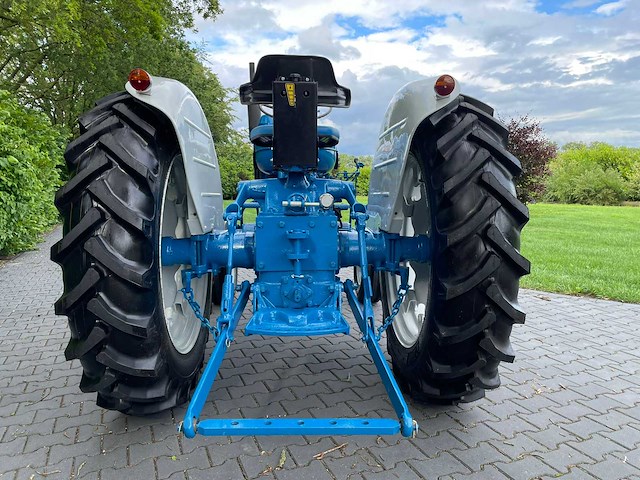 1959 fordson super major oldtimer tractor - afbeelding 34 van  72