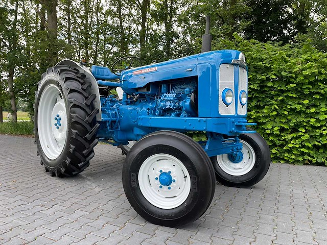 1959 fordson super major oldtimer tractor - afbeelding 63 van  72