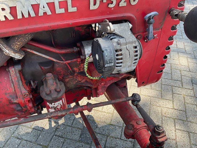 1959 mccormick d 320 oldtimer tractor - afbeelding 9 van  17