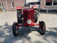 1959 mccormick d 320 oldtimer tractor - afbeelding 10 van  17