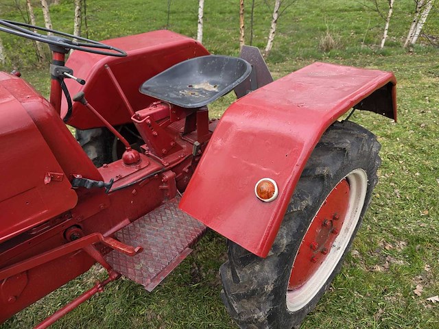 1959 mccormick d214 oldtimer tractor - afbeelding 7 van  17
