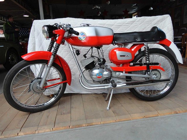 1960 benelli 50cc | italian classic moped - afbeelding 4 van  11