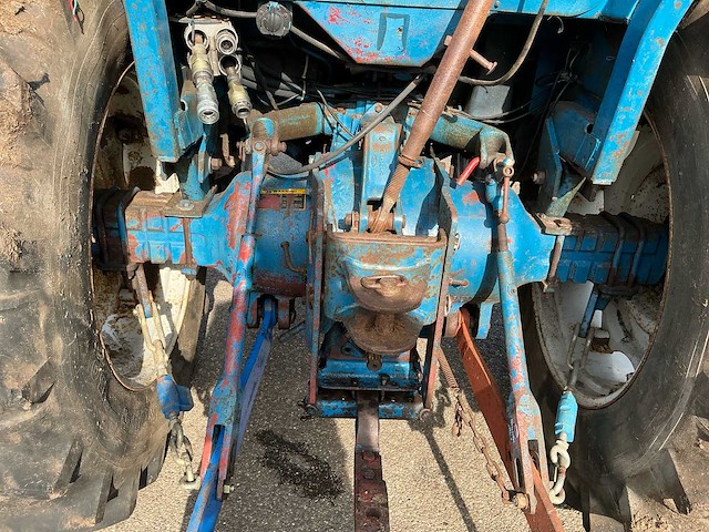 1960 ford 4610 oldtimer tractor - afbeelding 8 van  33