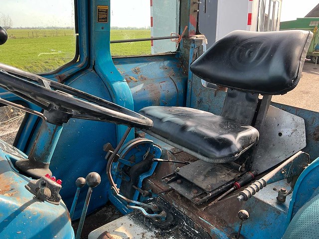 1960 ford 4610 oldtimer tractor - afbeelding 18 van  33