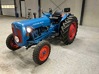 1960 fordson dextra oldtimer tractor - afbeelding 1 van  15