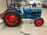 1960 fordson dextra oldtimer tractor - afbeelding 10 van  15