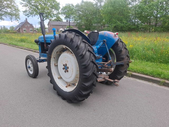 1960 fordson power major oldtimer tractor - afbeelding 3 van  14