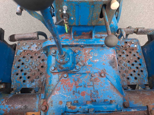 1960 fordson power major oldtimer tractor - afbeelding 6 van  14
