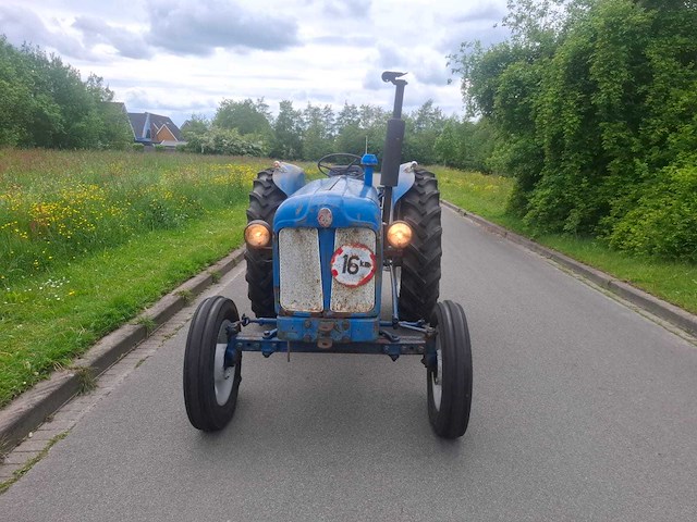 1960 fordson power major oldtimer tractor - afbeelding 9 van  14