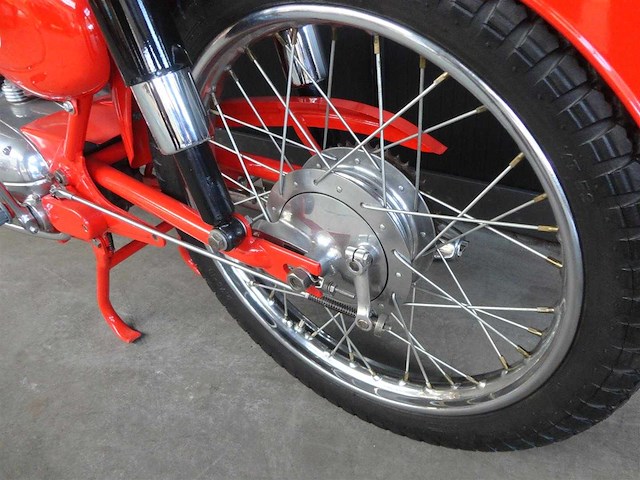 1960 garelli motoleggera 125cc | italian classic motorcycle - afbeelding 10 van  12