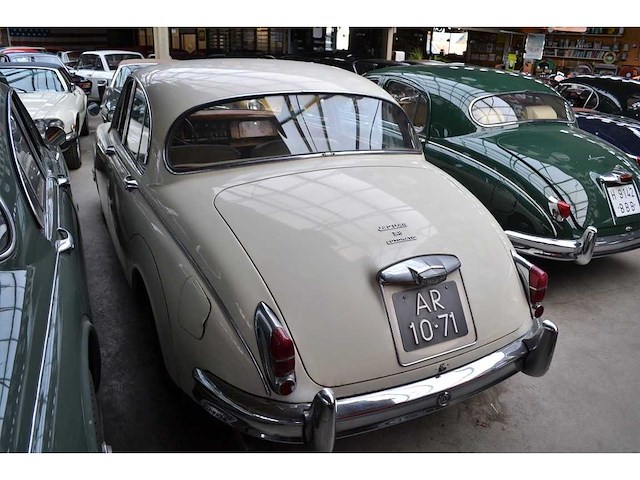 1960 jaguar mk 2 sedan | british classic sports saloon - afbeelding 11 van  21