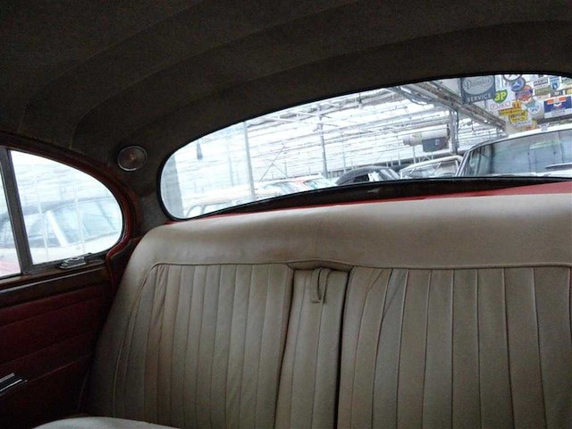 1960 jaguar mk 2 sedan | british classic sports saloon - afbeelding 16 van  21