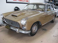1960 lancia flaminia pf coupe | italian classic grand tourer - afbeelding 25 van  29