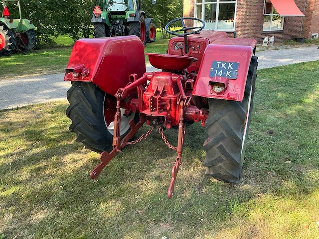 1960 mc cormick d-324 tweewielaangedreven landbouwtractor - afbeelding 4 van  7