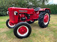 1960 mccormick ih 324 oldtimer tractor - afbeelding 47 van  50