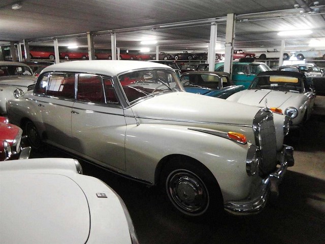 1960 mercedes-benz 300 "adenauer" | german luxury saloon - afbeelding 2 van  39