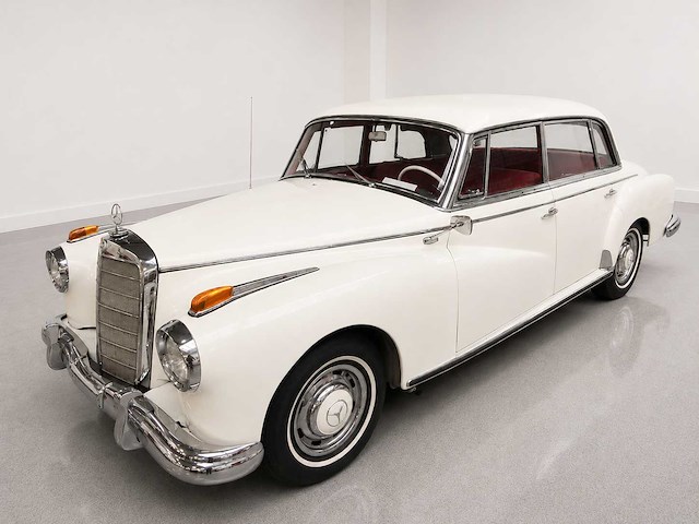 1960 mercedes-benz 300 "adenauer" | german luxury saloon - afbeelding 1 van  39