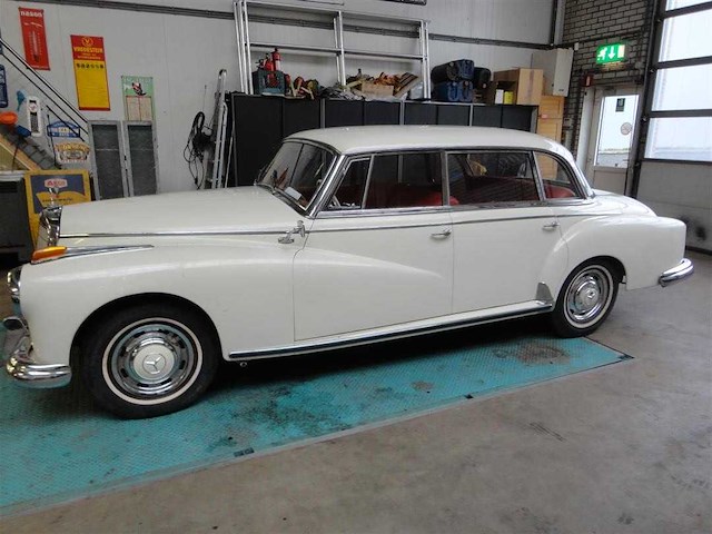 1960 mercedes-benz 300 "adenauer" | german luxury saloon - afbeelding 20 van  39