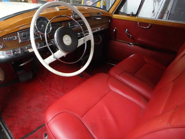 1960 mercedes-benz 300 "adenauer" | german luxury saloon - afbeelding 28 van  39