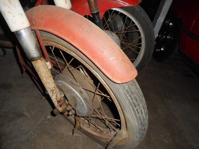 1960 mv agusta motorcycle | italian classic motorcycle - afbeelding 18 van  19