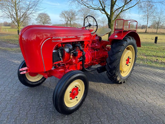 1960 porsche standard 218h oldtimer tractor - afbeelding 15 van  36