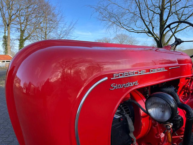 1960 porsche standard 218h oldtimer tractor - afbeelding 20 van  36