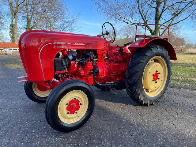 1960 porsche standard 218h oldtimer tractor - afbeelding 29 van  36