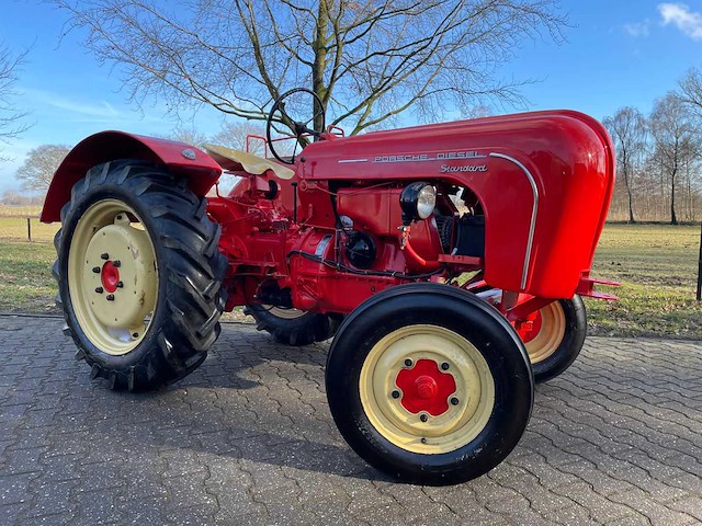 1960 porsche standard 218h oldtimer tractor - afbeelding 23 van  36