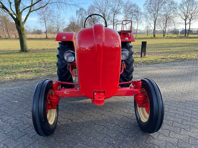 1960 porsche standard 218h oldtimer tractor - afbeelding 32 van  36
