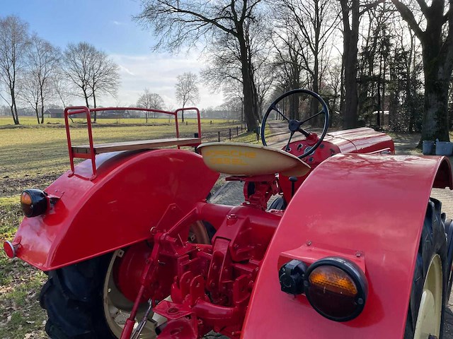 1960 porsche standard 218h oldtimer tractor - afbeelding 10 van  36