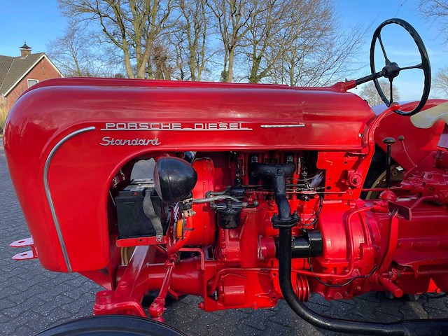 1960 porsche standard 218h oldtimer tractor - afbeelding 18 van  36