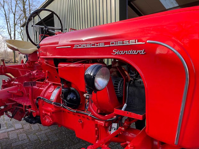 1960 porsche standard 218h oldtimer tractor - afbeelding 22 van  36
