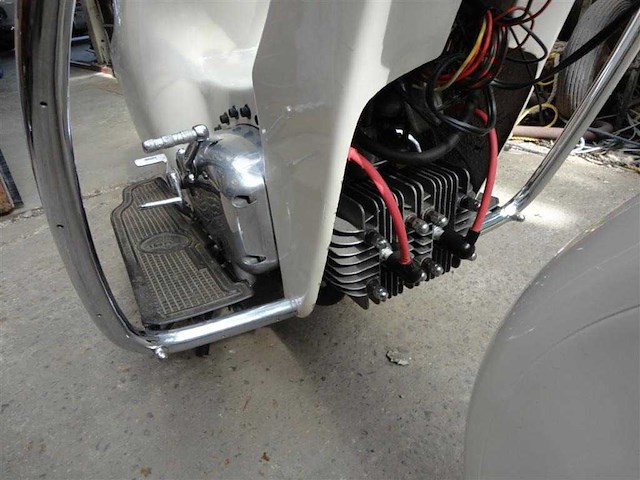 1960 rumi twin cylinder | italian classic motorcycle - afbeelding 11 van  11