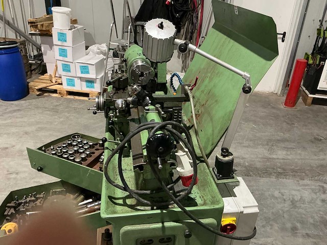 1960 schaublin 102 vm centerdraaibank met spantangen, vierklauw en wisselwielen - afbeelding 2 van  21