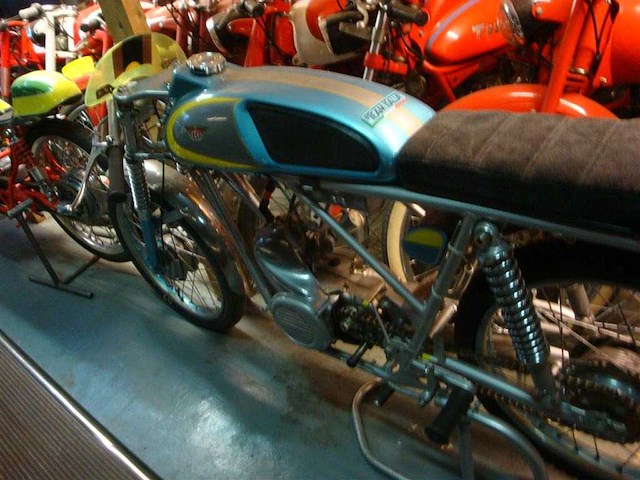 1960 testi america racer 50cc | italian racing mope - afbeelding 5 van  10