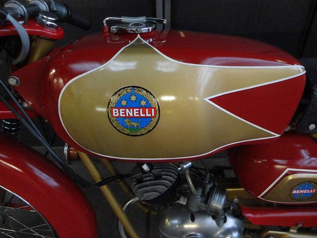 1961 benelli sprint v3 50cc | italian classic moped - afbeelding 10 van  11