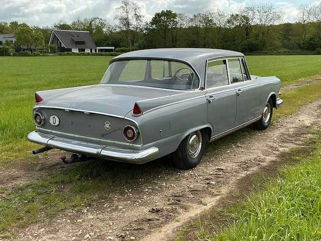 1961 borgward 100 oldtimer - afbeelding 19 van  25