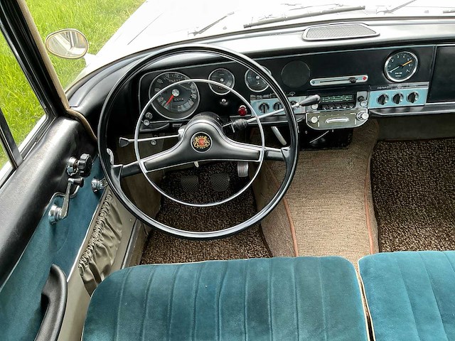 1961 borgward 100 oldtimer - afbeelding 22 van  25