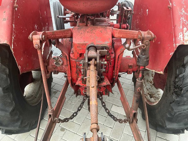 1961 mc cormick d-439 oldtimer tractor - afbeelding 3 van  32