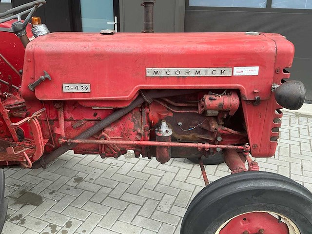 1961 mc cormick d-439 oldtimer tractor - afbeelding 5 van  32
