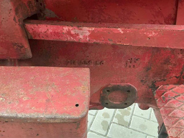 1961 mc cormick d-439 oldtimer tractor - afbeelding 24 van  32