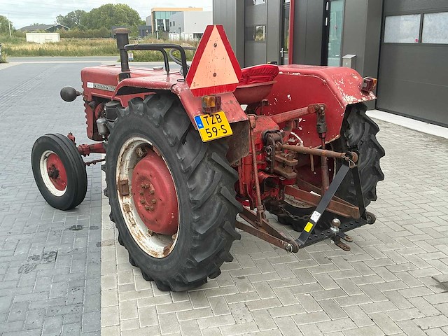 1961 mc cormick d-439 oldtimer tractor - afbeelding 23 van  32