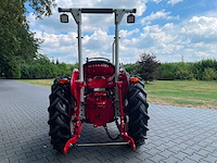 1961 mccormick ih 324 s smalspoor vineyard oldtimer tractor - afbeelding 18 van  40